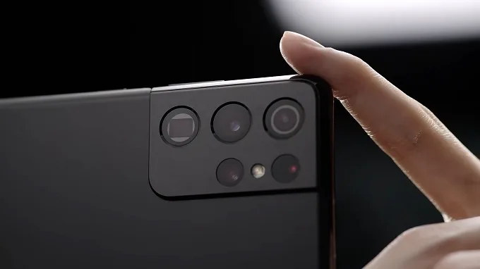 Camera ấn tượng về cả kiểu dáng lẫn chức năng
