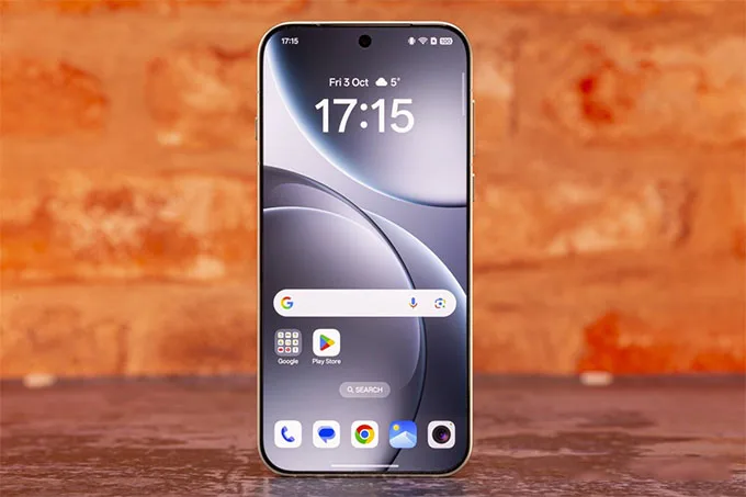 Điện thoại Oppo Find X9 Pro được trang bị màn hình phẳng hoàn toàn