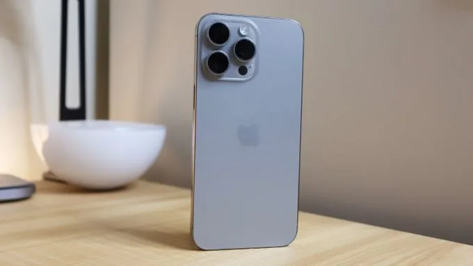 Có nên mua iPhone 15 Pro 1TB cũ?