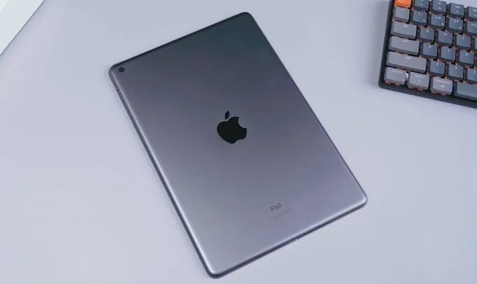 Thiết kế iPad Gen 9 256GB Wifi quen thuộc nhưng không lỗi thời