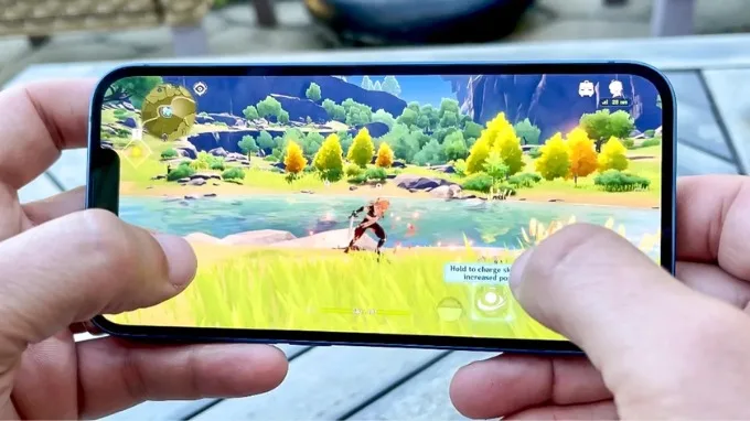 Hiệu năng iPhone 13 256GB Cũ (Trầy Đẹp) chiến game ổn định