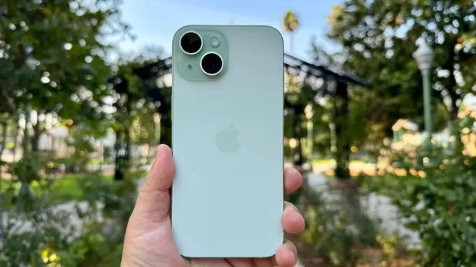 Tại sao nên mua iPhone 15 Plus 256GB chính hãng