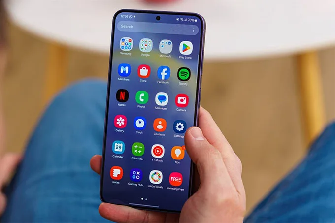 Màn hình Galaxy S24 Plus cũ hiển thị sắc sét