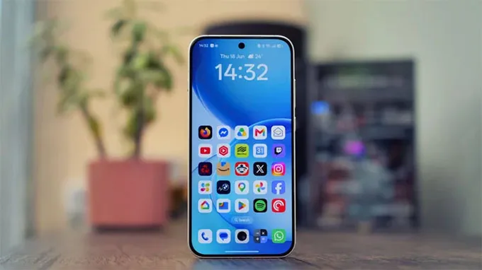 Máy được cài sẵn ColorOS 16 dựa trên Android 16