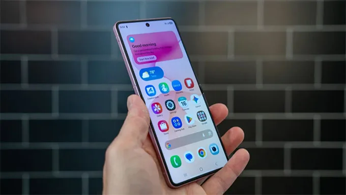 Galaxy Z Flip 8 được trang bị thống nhất RAM 12GB