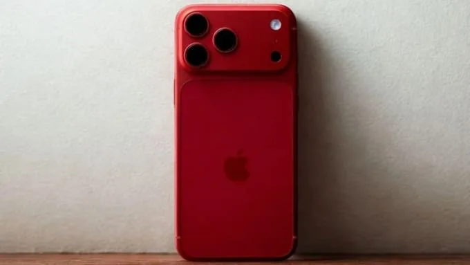 iPhone 18 Pro tiếp tục duy trì ngôn ngữ thiết kế vuông vức đặc trưng của dòng Pro