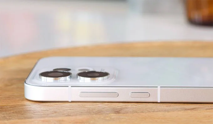 cạnh trái là phím AI Snap Key chuyên dụng