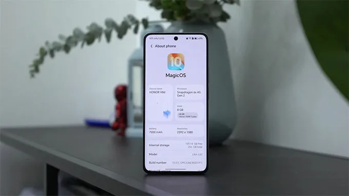 Pin 7000mAh - Ưu điểm nổi bật của Honor X8d 256GB