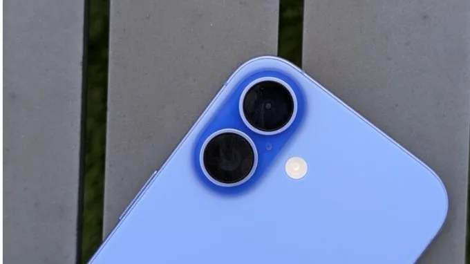 iPhone 16 thường sở hữu cụm camera kép ở mặt lưng