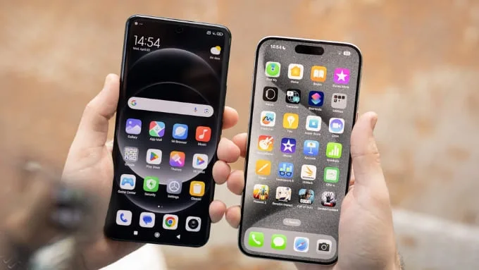 So sánh iPhone 15 Pro Max và Xiaomi 14 Ultra về màn hình