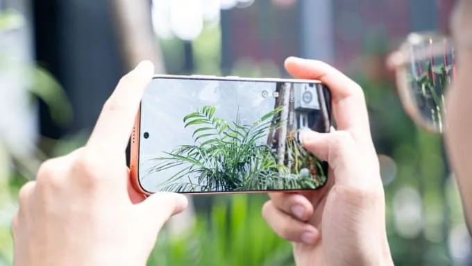 HONOR 600 tập trung vào sức mạnh của cảm biến chính với độ phân giải lên tới 200MP