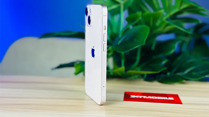 Thiết kế iPhone 13 cũ sang trọng, không trầy xước