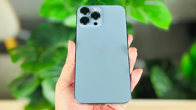 Cụm 3 camera iPhone 13 Pro 256GB cũ hỗ trợ chụp Macro và quay phim chuyên nghiệp