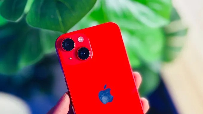 iPhone 14 Plus trang bị chip A15 5-nhân GPU và 6GB RAM