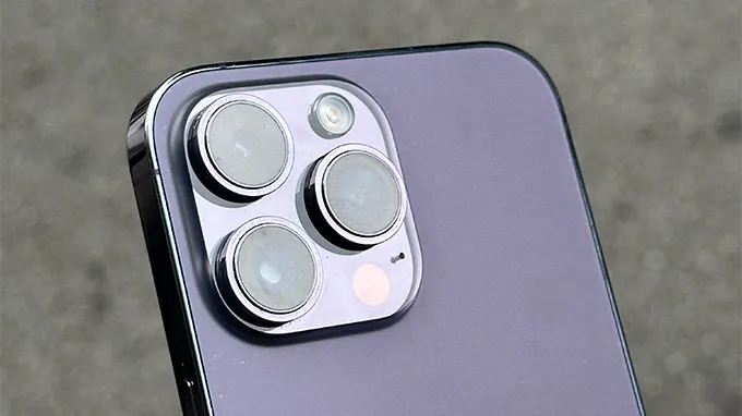 iPhone 14 Pro được trang bị bộ 3 camera sau 48MP