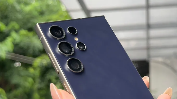 Camera Samsung Galaxy S24 Ultra bản Mỹ cũ khá giống với thế hệ tiền nhiệm