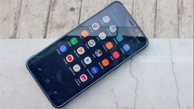 Màn hinh Galaxy S8 vẫn sắc nét dưới ánh mặt trời