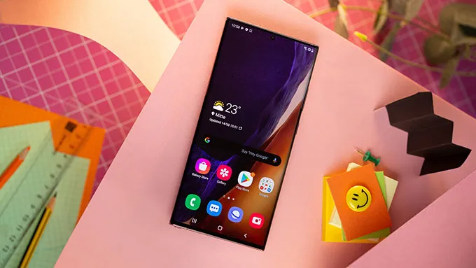 So sánh chi tiết Google Pixel 6 và Samsung Galaxy Note 20 Ultra tấm nền