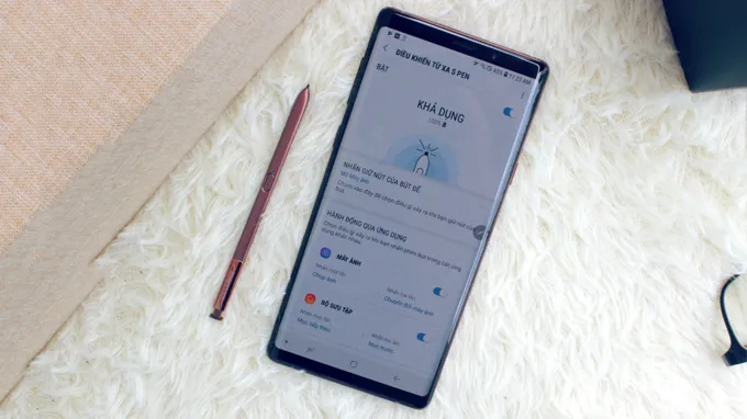 Bút S-Pen có khả năng điều khiển từ xa, cho trải nghiệm tuyệt vời