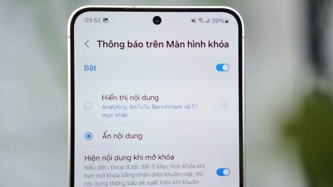 Ẩn thông báo trên màn hình khóa của Galaxy A57