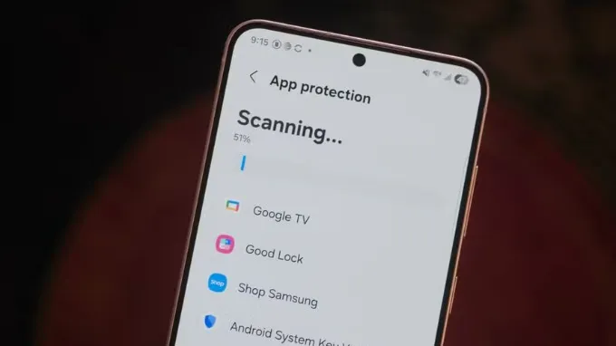 Bật tính năng Bảo vệ ứng dụng trên Galaxy A57
