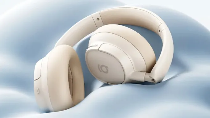 Baseus Bass BH1 là lựa chọn phù hợp hơn với học sinh lớn hoặc trẻ ở độ tuổi thiếu niên