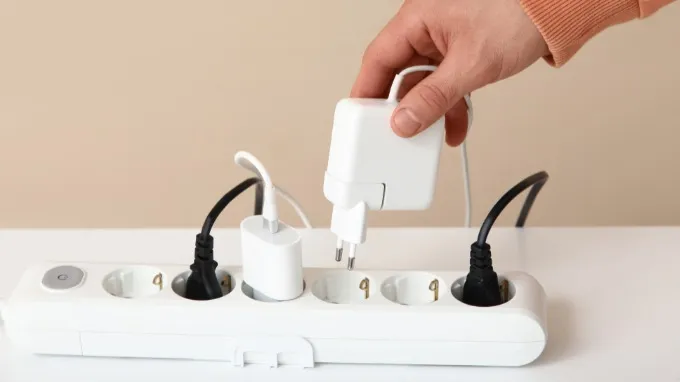 Thiết bị sạc dễ nóng lên, tăng nguy cơ sự cố điện