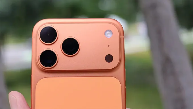 iPhone 17 Pro Max không hề kém cạnh với hệ thống 3 camera Fusion 48MP