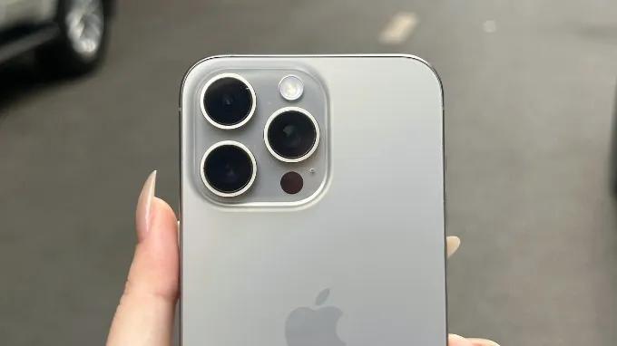 Hệ thống camera zoom quang học 5x chuyên nghiệp