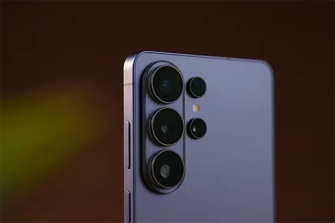 Galaxy S26 Ultra trang bị 4 camera sau