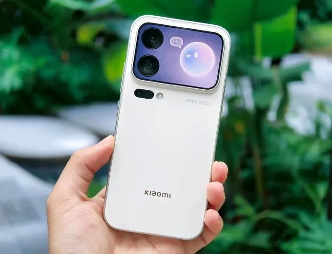Thiết kế và độ hoàn thiện của Xiaomi 18 Pro Max