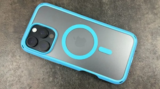 Có nên dùng ốp cho iPhone 16 Pro Max?
