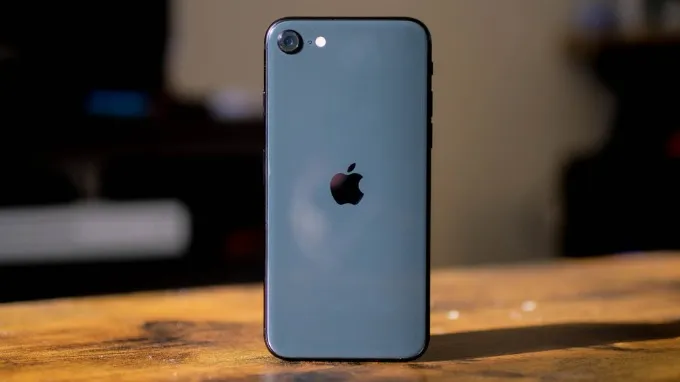 Chỉ nên mua iPhone SE 2020 nếu bạn cần máy phụ
