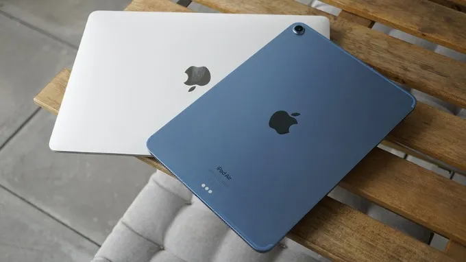 Có nên mua MacBook và iPad ở thời điểm hiện tại?