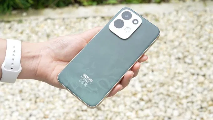 Có nên mua Xiaomi Redmi 17 4G hay không?
