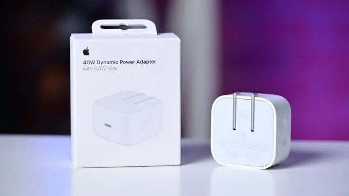Apple 40W Dynamic Power Adapter (60W Max)