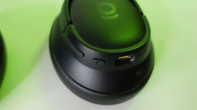 Baseus Bass BH1 NC ưu tiên các nút bấm vật lý