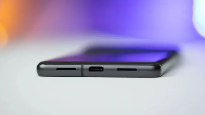 Google Pixel 7 được trang bị viên pin 4.355mAh