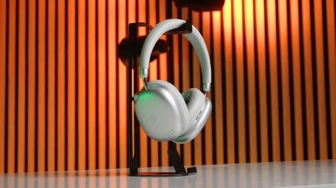 HAVIT Space S1 sử dụng kiểu dáng over-ear với đệm tai bọc da protein
