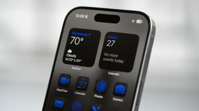 Khả năng sạc trên iPhone 16 Pro