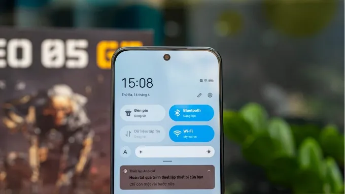 Viền màn hình của Nubia Neo 5 GT cũng được làm tương đối mỏng