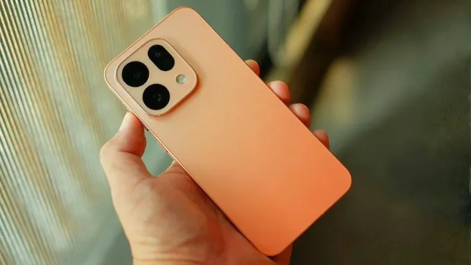 Rất khó để tìm ra điểm chê ở chất lượng hoàn thiện của Find X9s