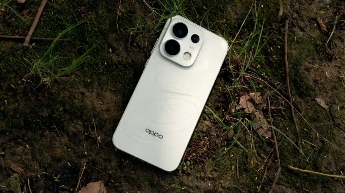 OPPO Reno16 5G có thiết kế giống hệt Reno16 Pro 5G