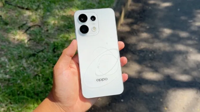OPPO Reno16 F 5G mang lại cảm giác vừa quen thuộc vừa mới mẻ