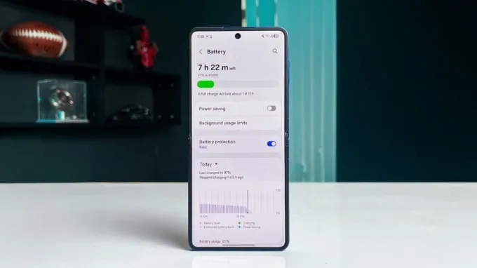 Đánh giá dung lượng pin Galaxy Z Flip 7 thực tế