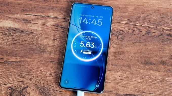 realme P4 Power hỗ trợ sạc nhanh đến 80W