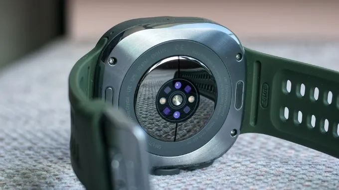Galaxy Watch Ultra2 được trang bị Snapdragon Wear Elite