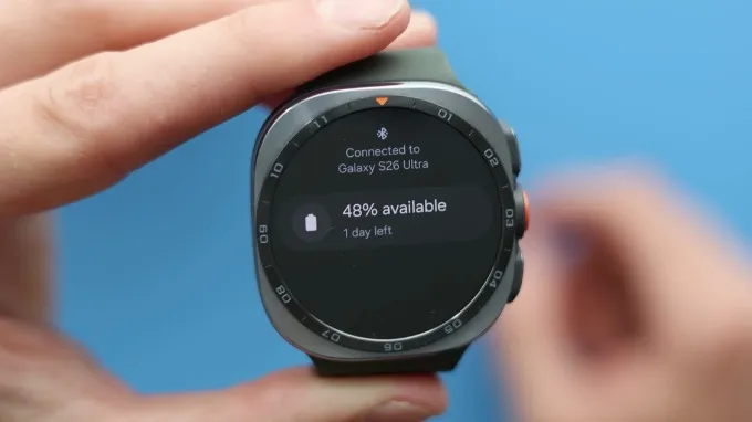 Đồng hồ Galaxy Watch Ultra2 được trang bị viên pin 800 mAh