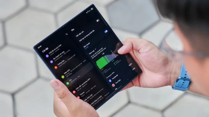 Galaxy Z Fold 7 hoàn toàn có thể đáp ứng trọn vẹn một ngày làm việc