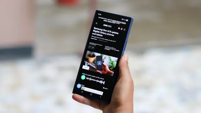 Samsung đã mở rộng kích thước từ 6.3 inch lên 6.5 inch